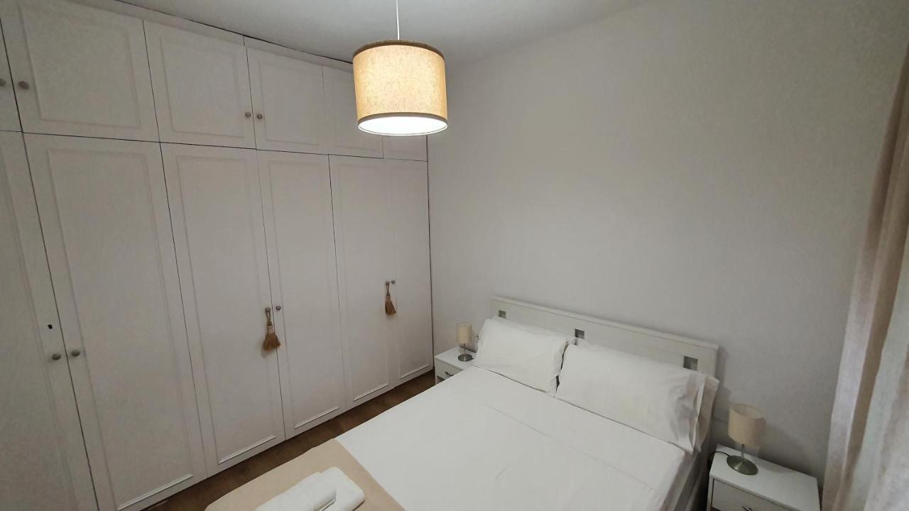 バルセロナOpening Doors Sagrada Familiaアパートメント エクステリア 写真